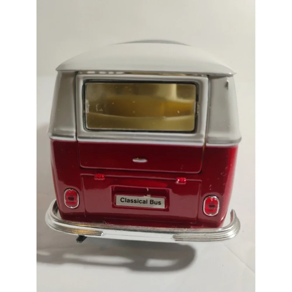 Welly 1962 Volkswagon Microbus #2095